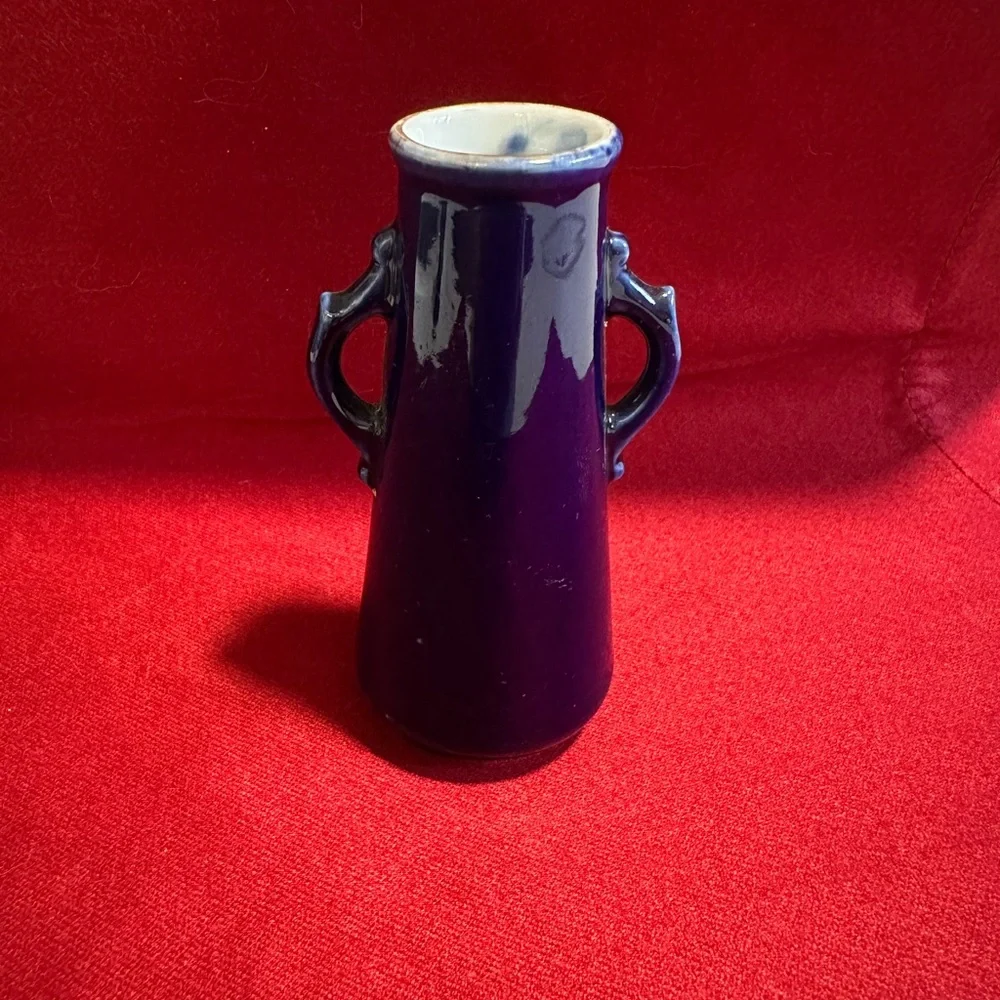 Wheelock German Gettysburg PA Blue and Gold Vintage Decorative Miniature Vases
